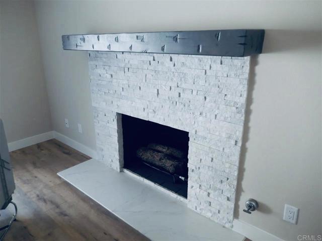 Building Photo - 4863 Gardenia St