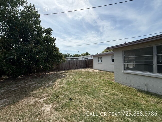 Building Photo - 5020 Vickers Dr