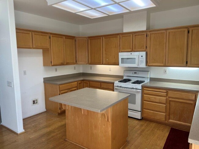 Building Photo - Exclusive Diamond Grove Gated Senior Commu...