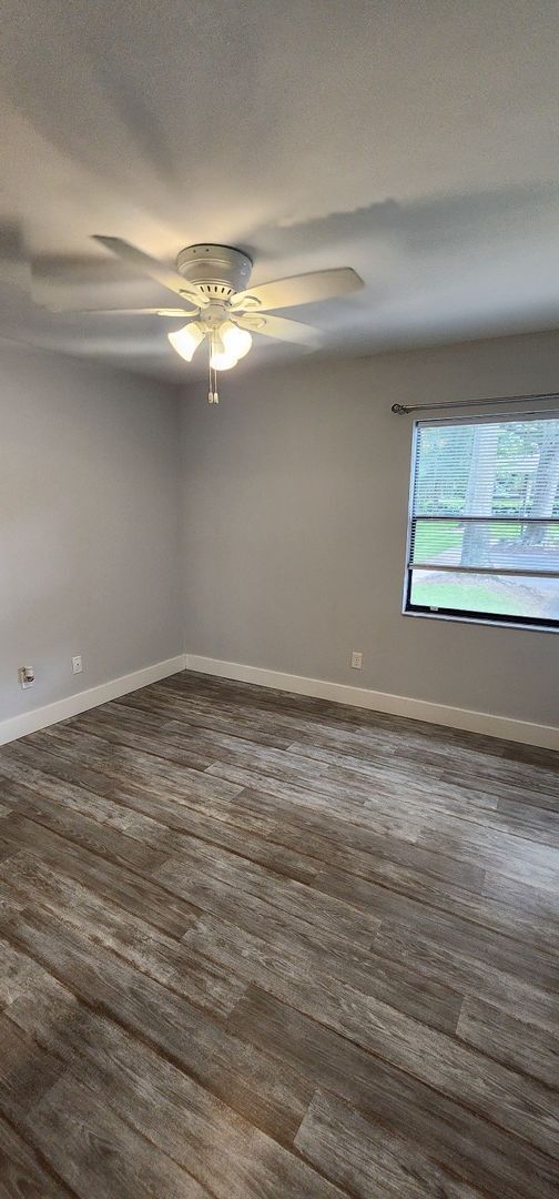 Building Photo - St Augustine Shores Gem! 2 Bed-2 Bath 1st ...