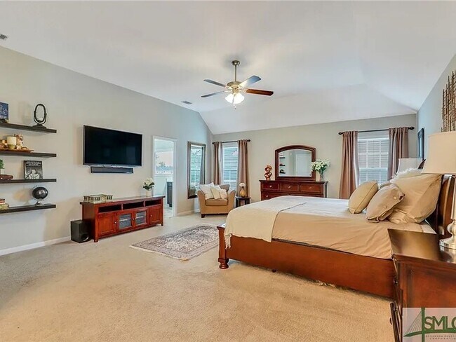 Building Photo - 4 bedroom beautiful home available August 10!!