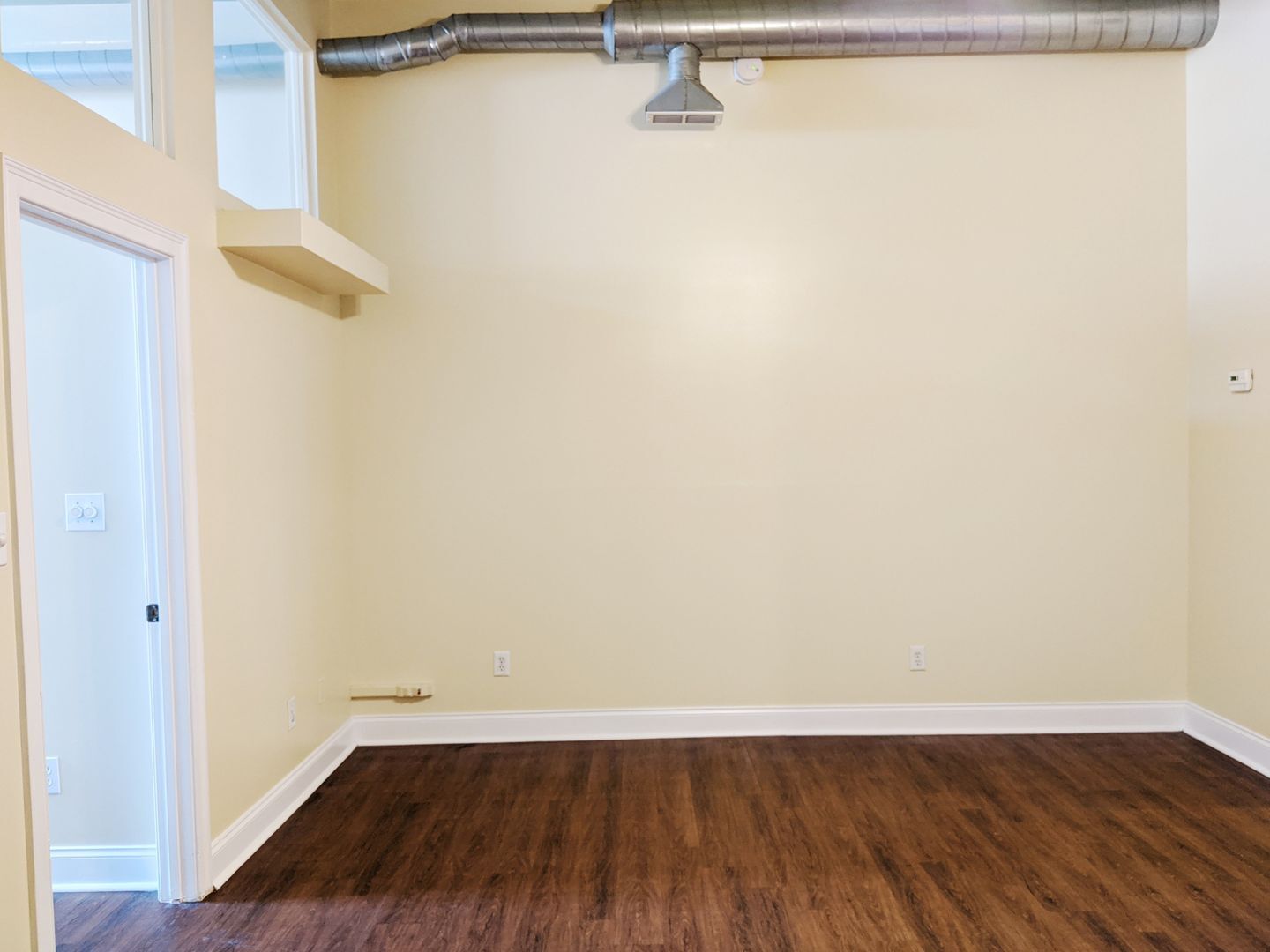 Building Photo - Redmen - Residential