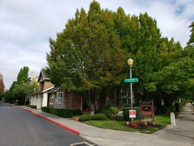 Building Photo - 600 SE Columbia Shores Blvd