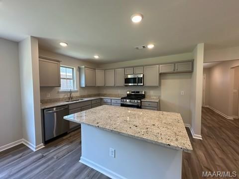 Building Photo - 220 Laila Wy