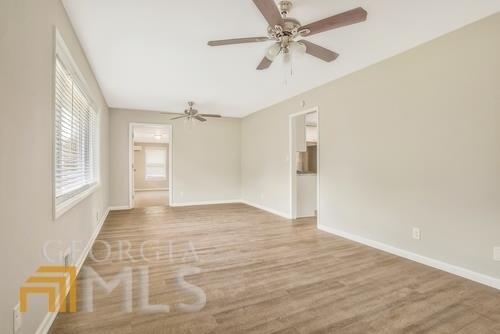 Building Photo - 1758 Poinsettia Dr