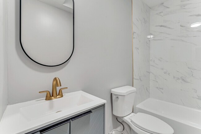 Building Photo - 1727 S 58th St