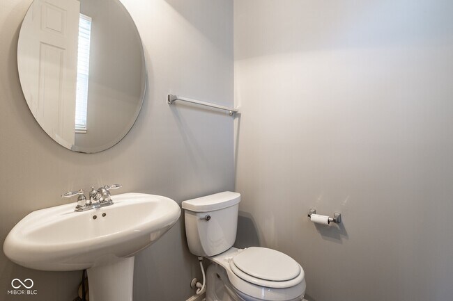 Building Photo - 51 Steele Ln