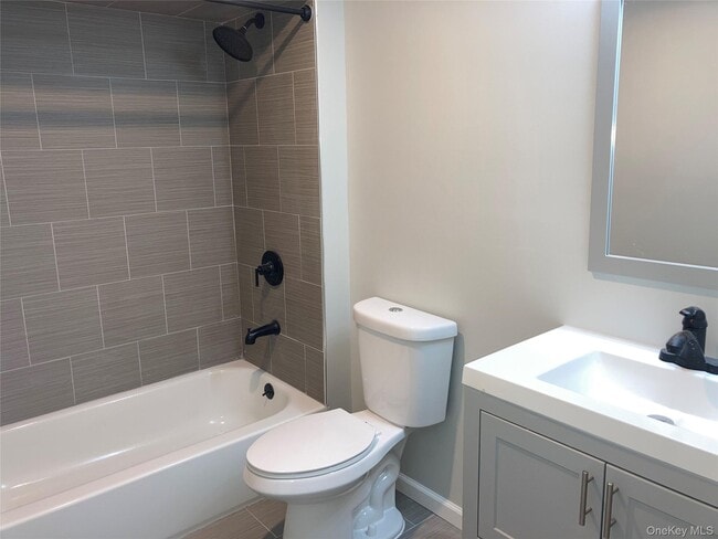 Building Photo - 84-32 109th Ave