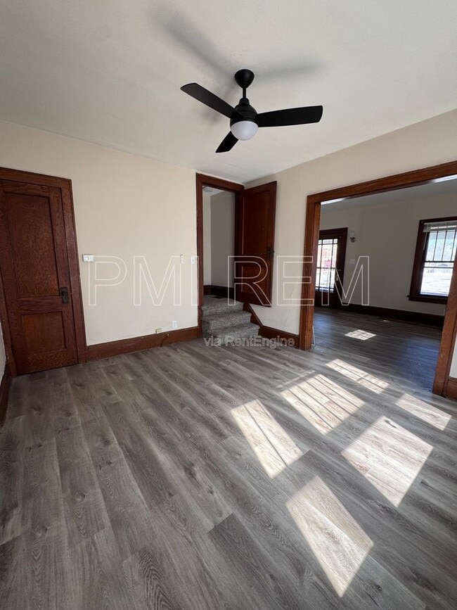 Building Photo - 1023 Harrison Ave SW