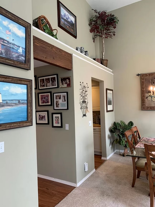 Building Photo - Stunning 2-Bedroom Condo with Panoramic Views in Gig Harbor