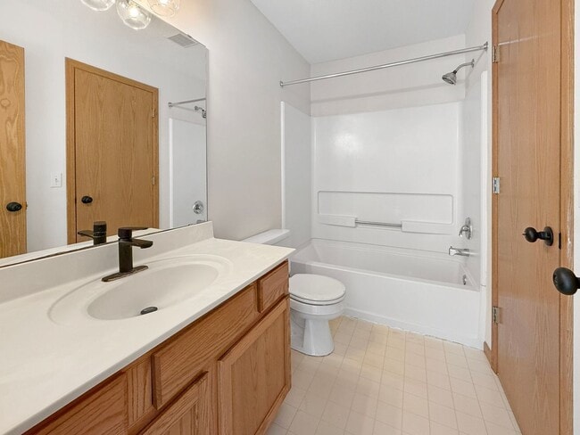 Building Photo - 1389 Highpoint Curve