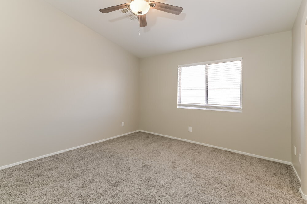 Building Photo - 1030 Blue Lantern Dr