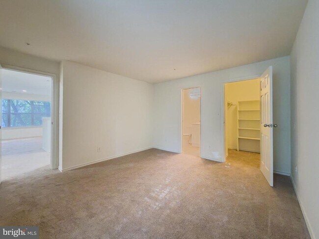 Building Photo - 18520 Boysenberry Dr