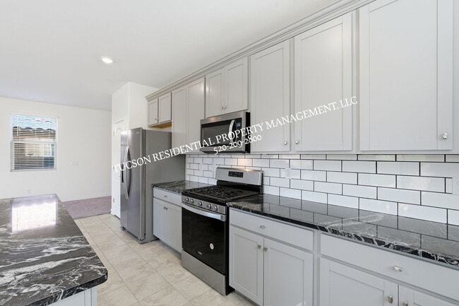 Building Photo - 7842 S New Strike Way