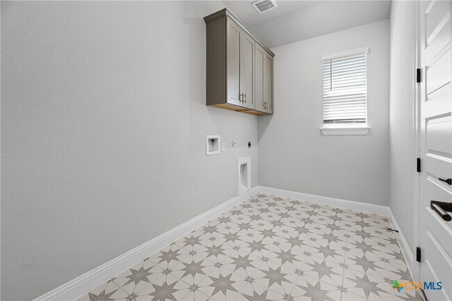 Building Photo - 1447 Dancing Oak Ln