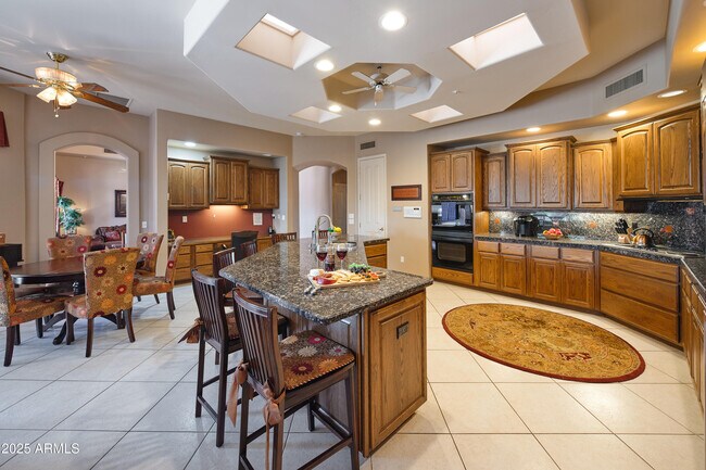 Building Photo - 25550 N Wrangler Rd