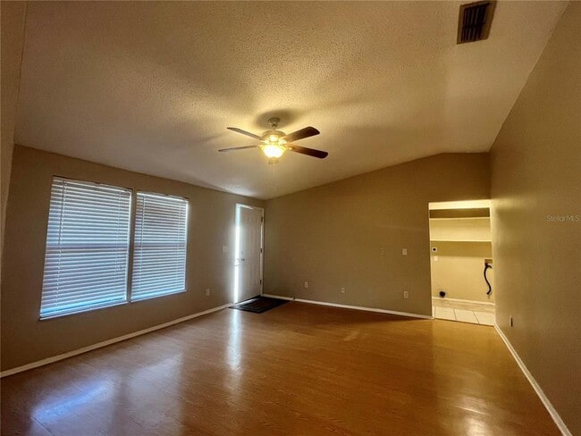 Building Photo - 606 Cedar Grove Dr