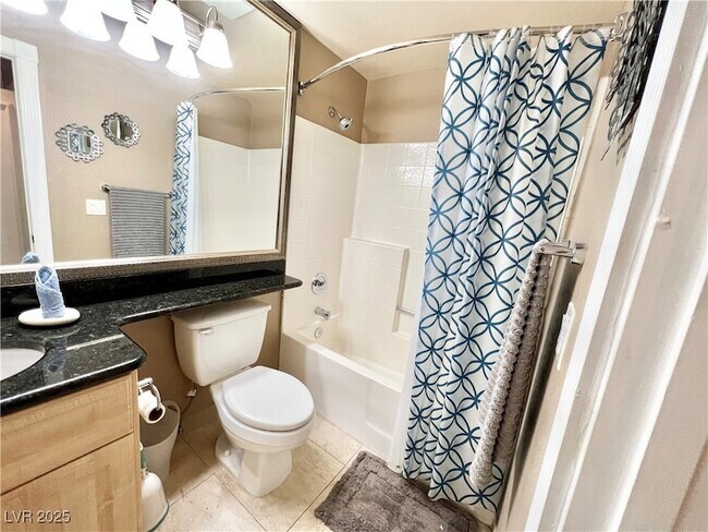 Building Photo - 260 E Flamingo Rd