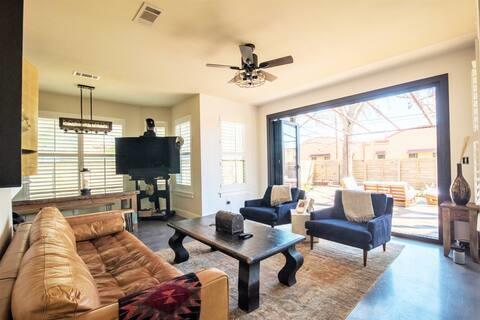 Building Photo - 84 Anthony St