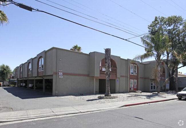 Primary Photo - Palm Plaza
