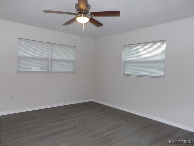 Building Photo - 30 N Osceola St