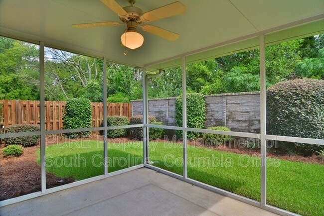 Building Photo - 228 Buffwood Dr