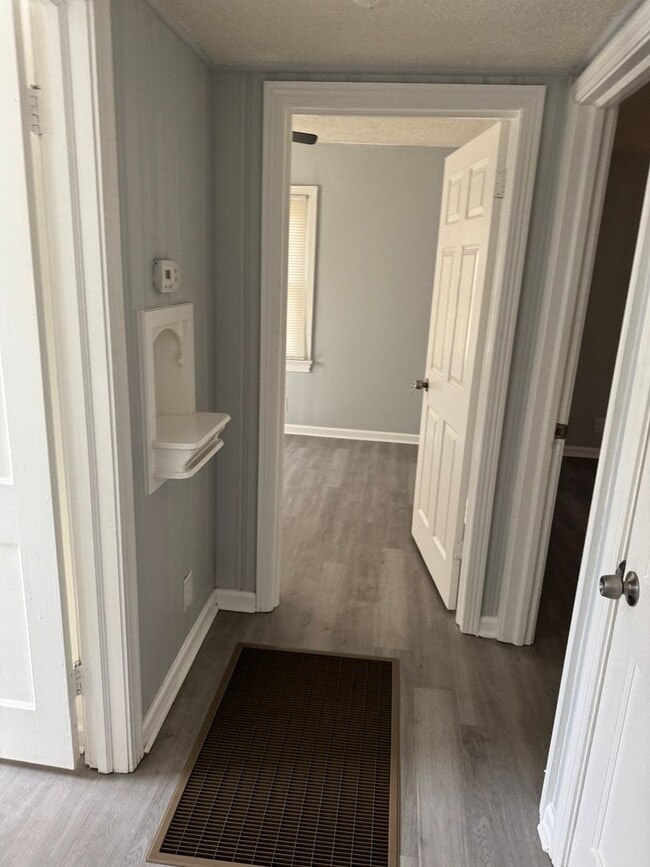 Building Photo - 509 42nd St