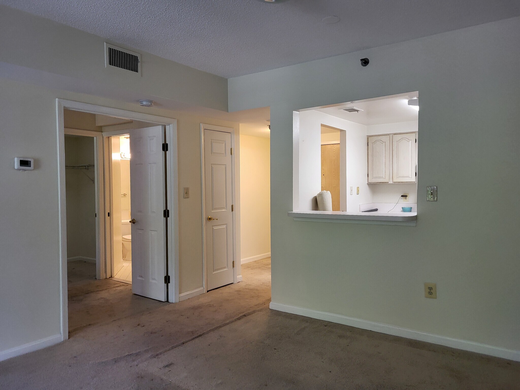 Side view of bathroom kitchen - 4808 Moorland Ln