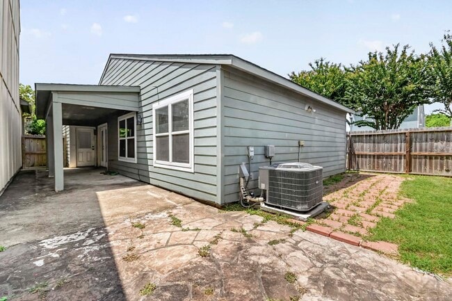Building Photo - 4530 Stanford Ct