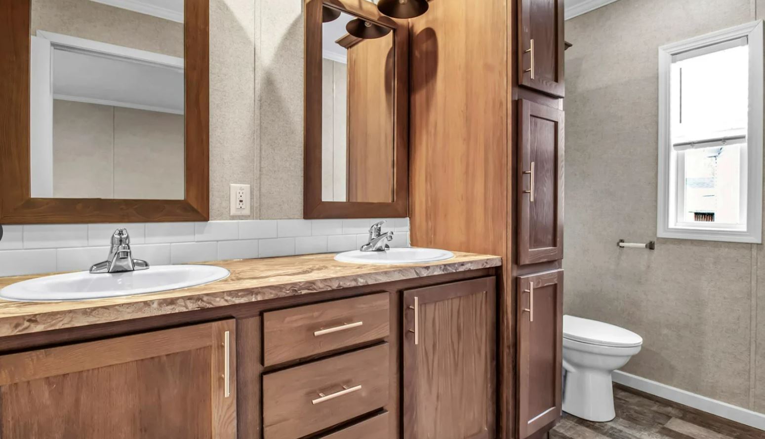 Building Photo - 333 E Lakewood Blvd