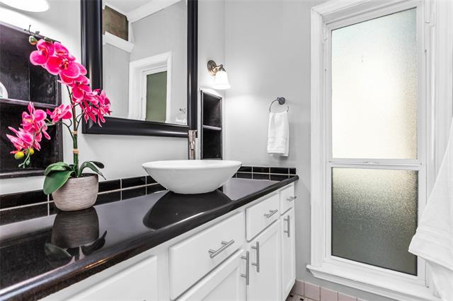 Building Photo - 3105 San Jacinto St