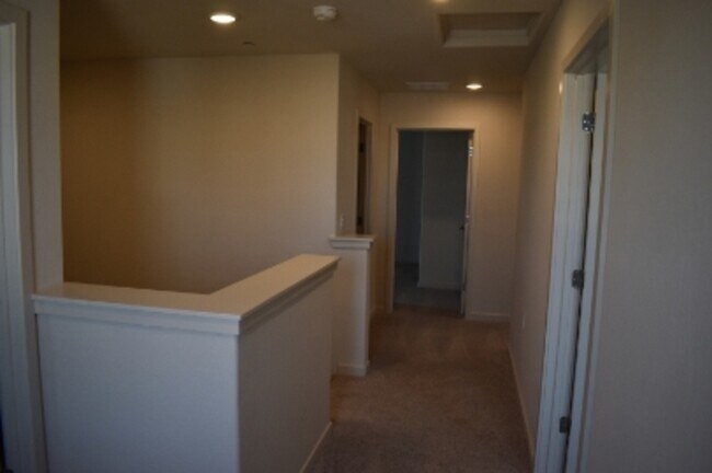 Building Photo - 4139 Scarlet Ct