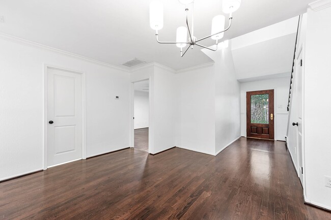 Building Photo - 727 Bunker Hill Rd