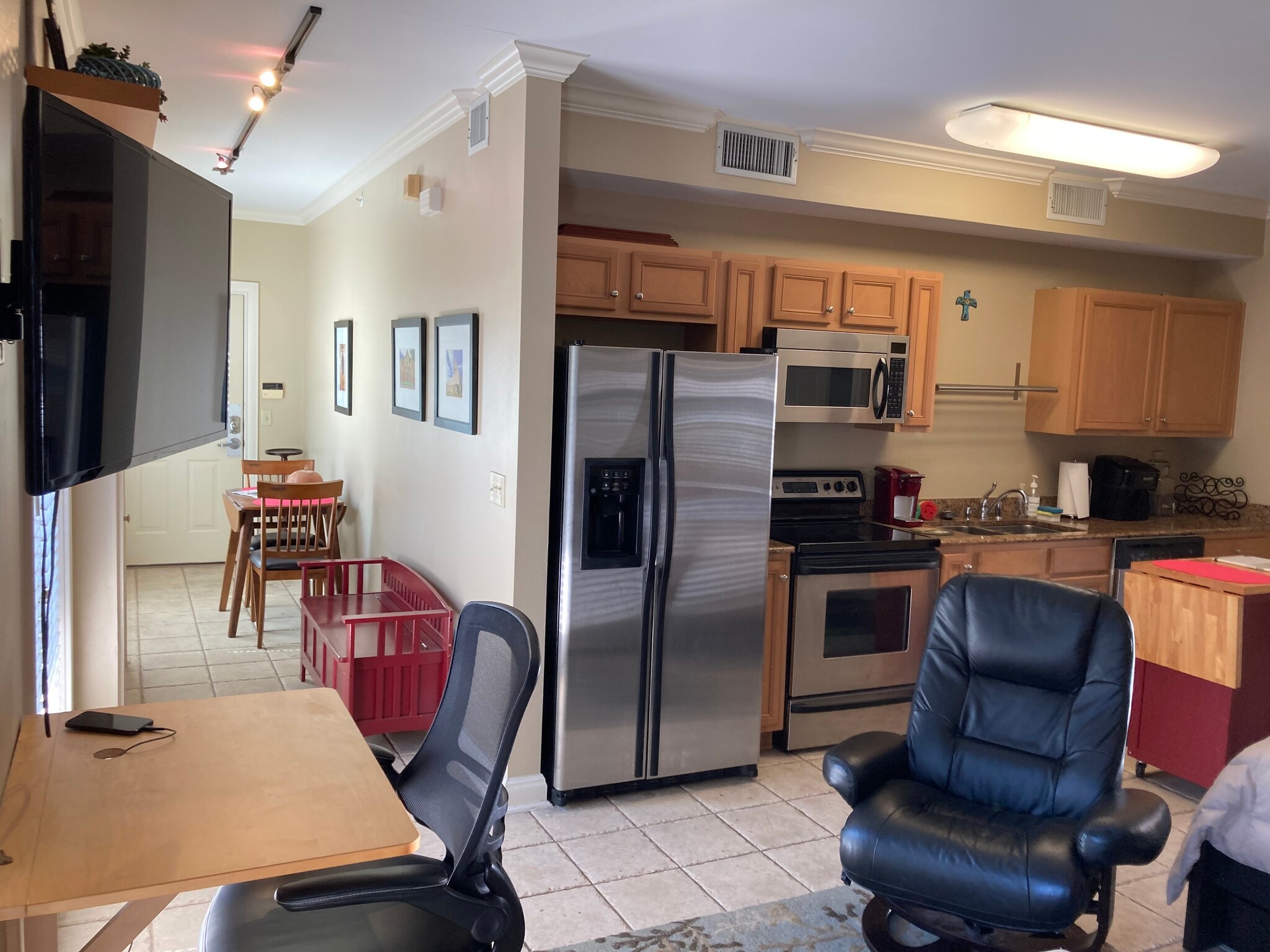 Building Photo - 221 Lexington Ave