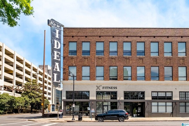 Building Photo - 1801 2nd Ave N