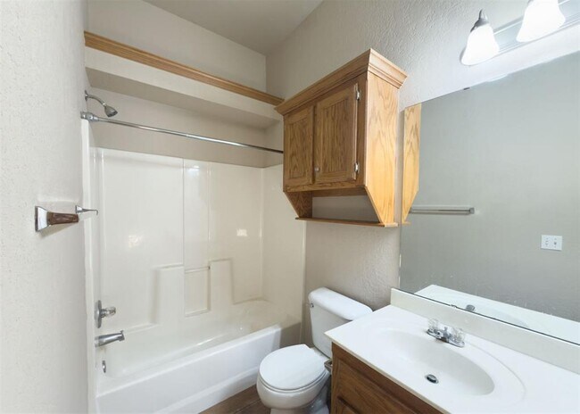 Building Photo - 1633 SW 32nd St