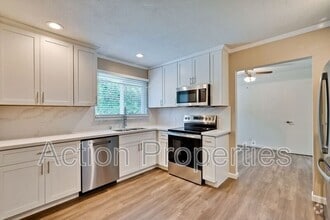 Building Photo - 2888 El Sobrante St