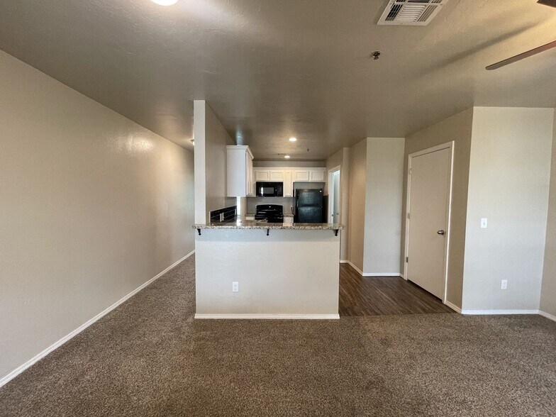 Building Photo - 2442 NW 39th St