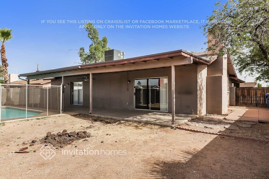 Building Photo - 1643 W Muriel Dr