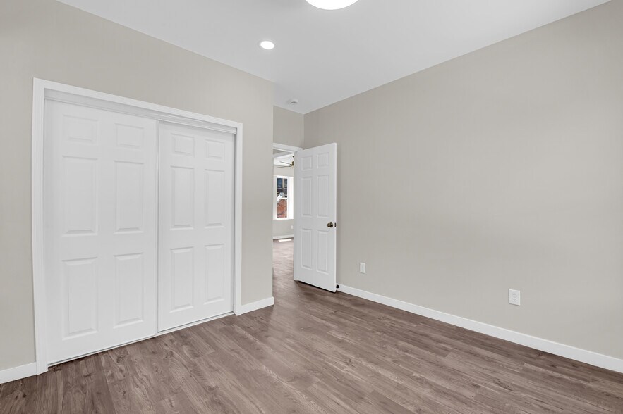 Building Photo - 6309 Delmar Blvd