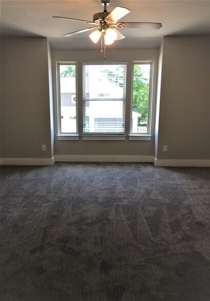 Building Photo - 10649 Brothers Ln