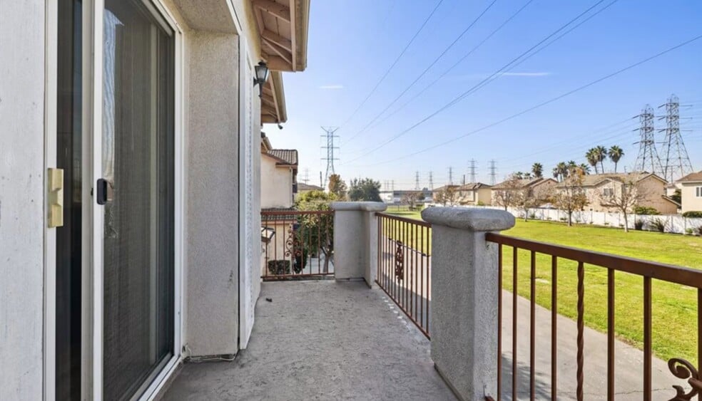 Building Photo - 7050 Dinwiddie St