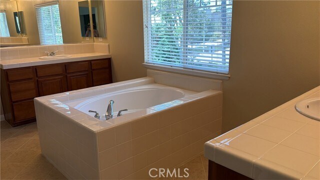 Building Photo - 5934 Greyville Pl
