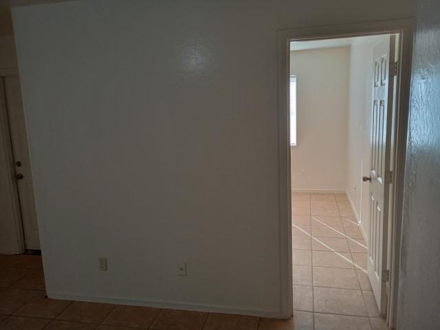 Building Photo - 3 bedroom in Eloy AZ 85131