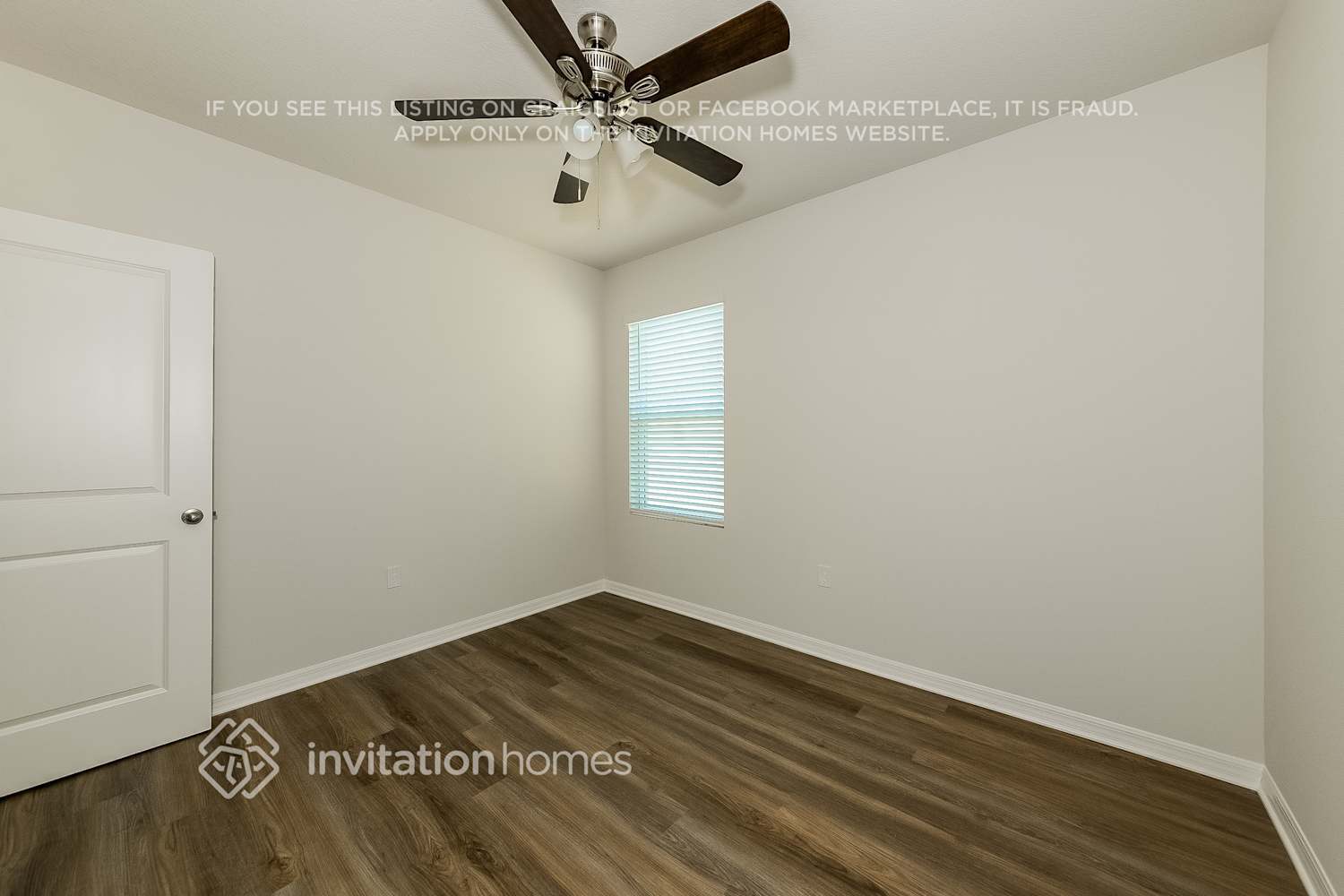 Building Photo - 8029 Majestic Palms Ct
