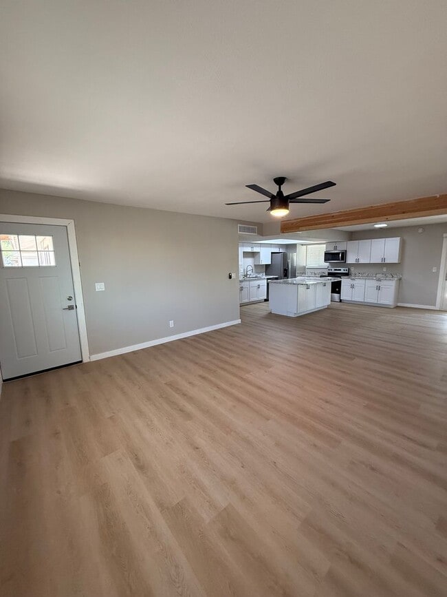 Building Photo - 5 Bedroom 3 Bathroom- Mill & Baseline