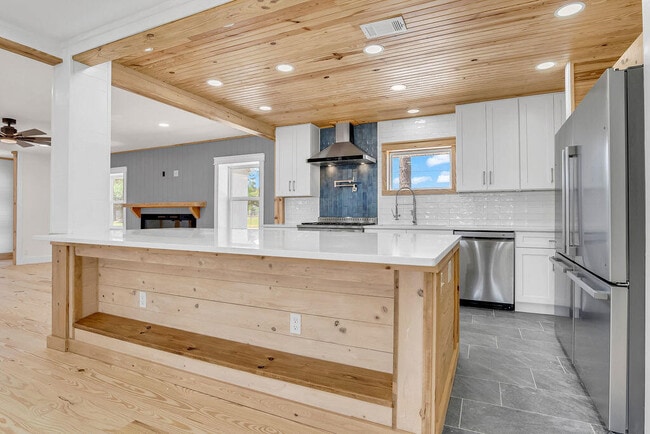 Building Photo - 498 Alabama St