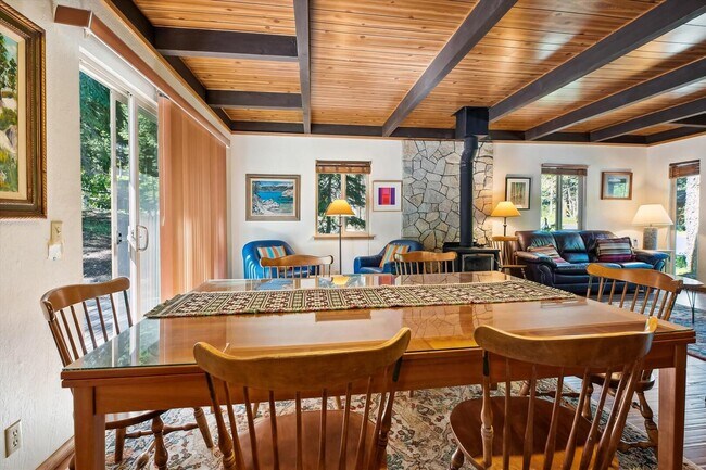 Building Photo - Alpine Meadows 3 Bedroom ski lease on Mine...