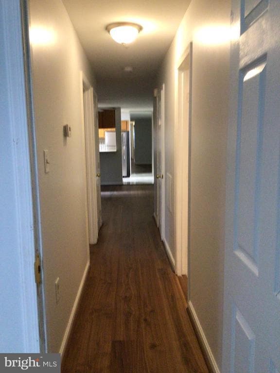 Building Photo - 9708 Lake Point Ct