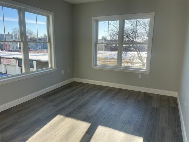 Building Photo - 16 Wendell St